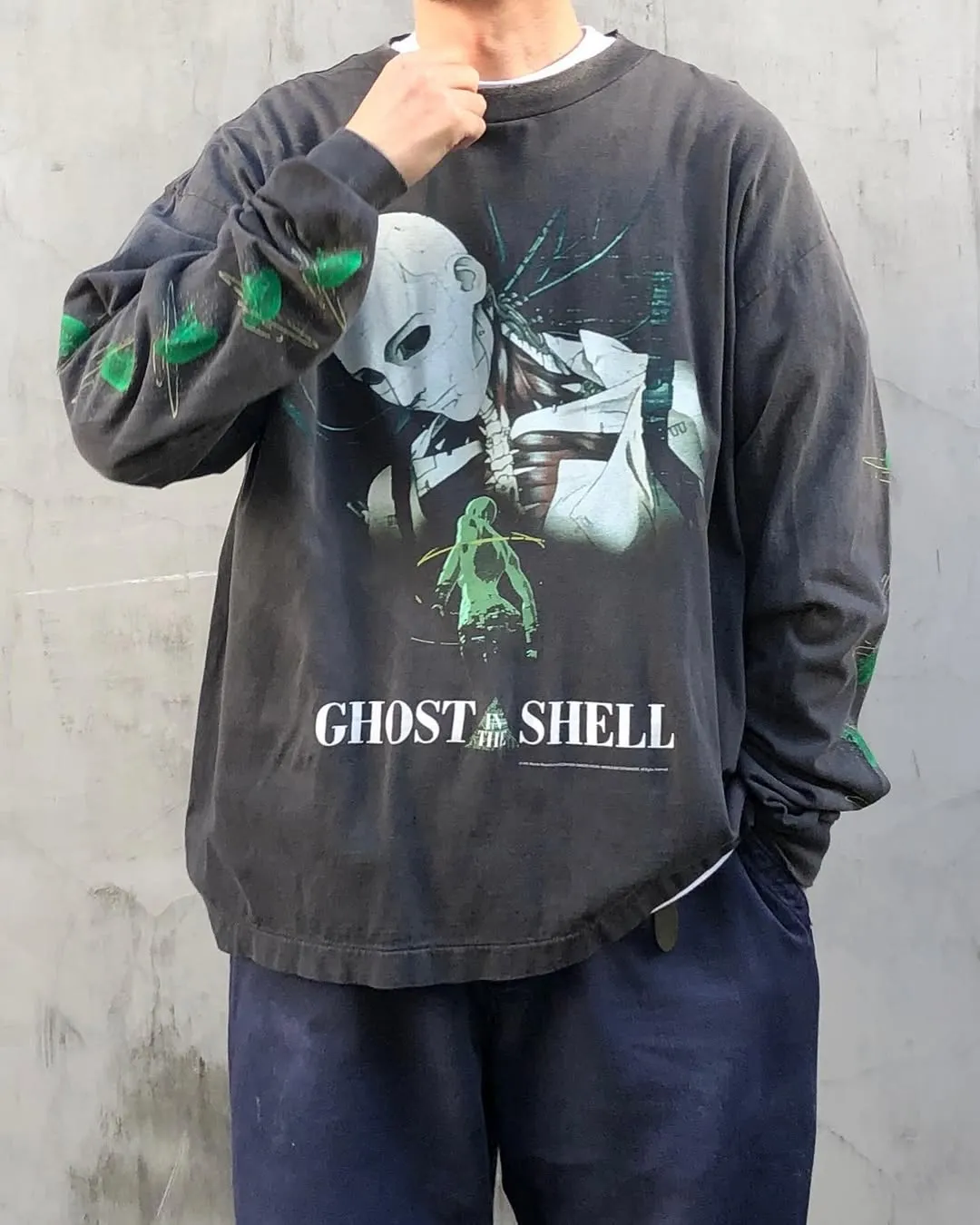 SAINT Mxxxxxx × GHOST IN THE SHELL Ghost in the Shell GS_LS TEE/GITS/BLK Big IP Ghost in the Shell co-branded model Motoko Kusanagi takes a bath Retro distressed long sleeves Washed black S-XL Ready-to-wear Assute dyeing Full-body spray fade/replacement fade Correct accessories Joint LOGO wash mark/main mark/cherub mark Super complex printing replica The drawing/pattern making cycle is very long and the hand graffiti is dirty.